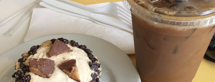 Crumbs Bake Shop is one of Things to do with Nate .