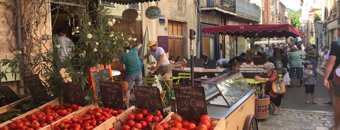 Marché de Buis-les-Baronnies is one of Outdoor.
