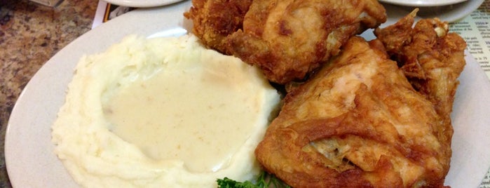 Mrs. Knott's Chicken Dinner Restaurant is one of LA/SoCal To Do.