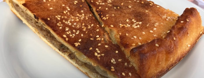 Nefise'nin Yeri Çerkes Hıngal ve Mantı Evi is one of yemek.