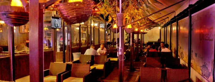 Bizz Cafe is one of Lugares favoritos de Asil.