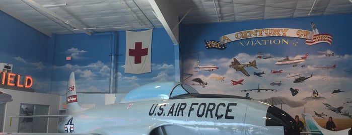 Fargo Air Museum is one of Fargo.