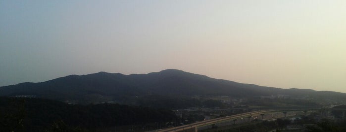 영종공설묘지 is one of Incheon.