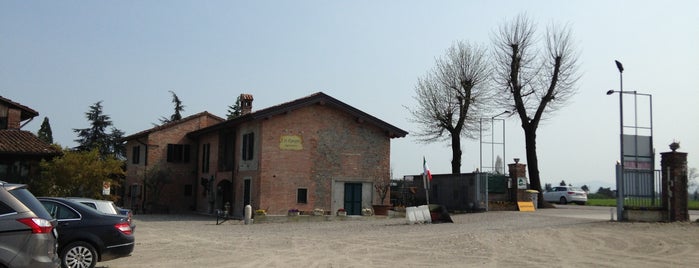 Agriturismo Ca' Longa is one of Ristoranti Tradizionali Piacenza.
