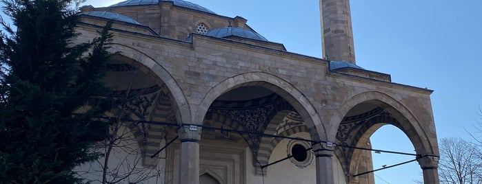 Xhamia e Madhe “Sulltan Mehmet Fatih” is one of Kosova.