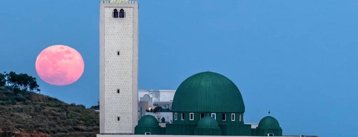 جامع التوبة - Attawba Mosquee - Ennasr is one of Mosquée.