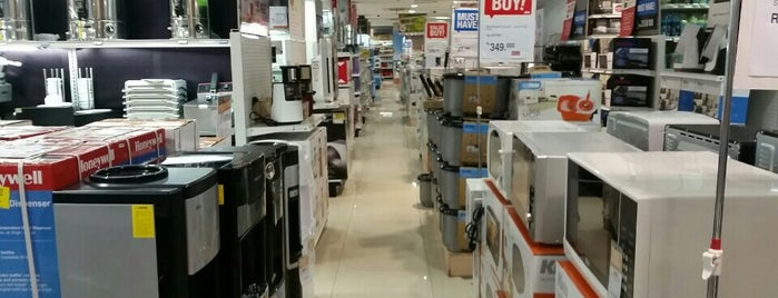 Ace Hardware is one of Miaさんのお気に入りスポット.