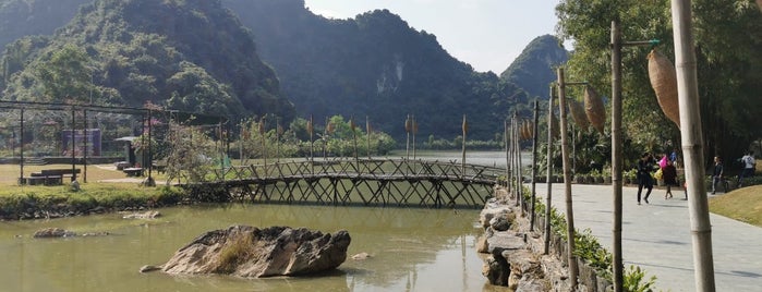 Thung Nham Nature Preserve is one of สถานที่ที่ Wasya ถูกใจ.