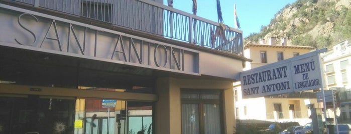 Hotel Sant Antoni is one of สถานที่ที่ Astrid ถูกใจ.