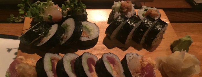 Sushi on Second is one of Tempat yang Disukai Ken.
