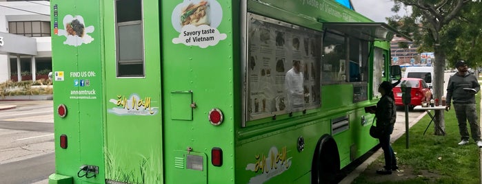 An Nam Food Truck is one of The 13 Best Places for Bánh Mì Sandwiches in Los Angeles.