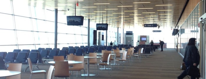 Duluth International Airport (DLH) is one of Posti che sono piaciuti a JRA.