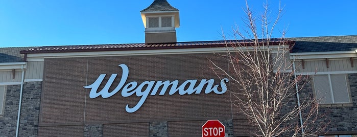 Wegmans is one of Aaronさんのお気に入りスポット.