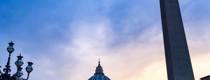 Obelisco Vaticano is one of Даринаさんのお気に入りスポット.