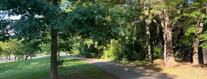 Freedom Park Trail at Highland Ave. is one of Places to walk, run and hike around Atlanta.