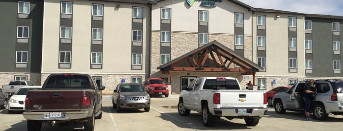 WoodSpring Suites West Monroe is one of Paula’s Liked Places.