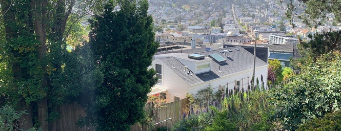 Coleridge Mini Park is one of SF Favorites.