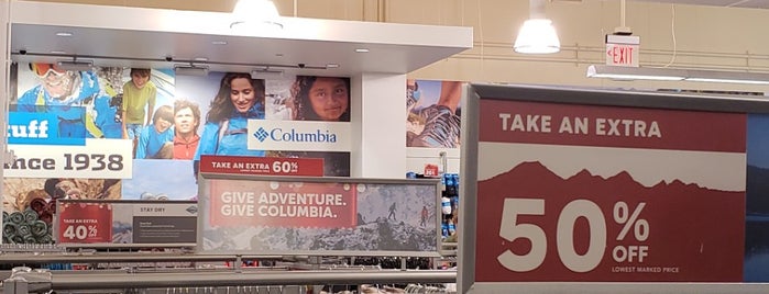 Columbia Sportswear Outlet is one of Glennさんのお気に入りスポット.