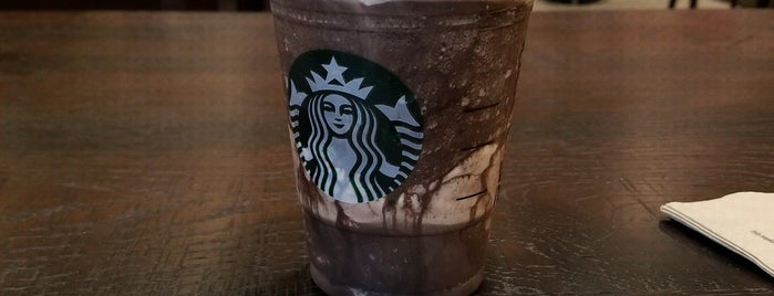 Starbucks is one of Aさんのお気に入りスポット.