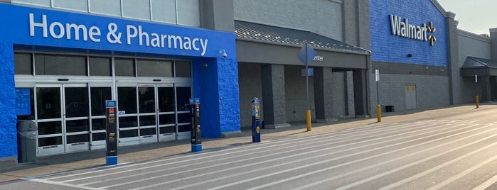 Walmart Supercenter is one of A local’s guide: 48 hours in La Vista, Nebraska.