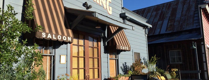 Blue Wing Saloon & Cafe is one of Tempat yang Disukai Gina.