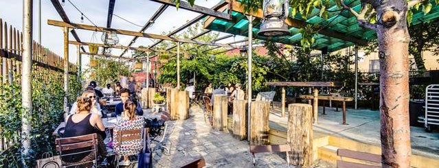 Forrest Point is one of The 15 Best Bars with Backyards in NYC.
