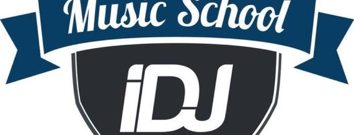 iDJ Music School is one of Tempat yang Disukai Denis Reemotto.