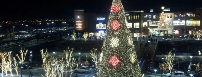 LOTTE Premium Outlets is one of Seoul : ) Knosh & Fancy Stuff.