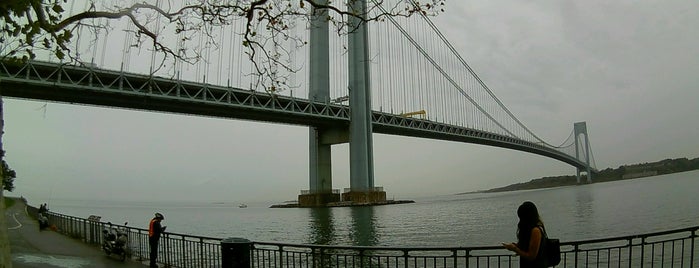 Verrazano-Narrows Köprüsü is one of Bridges.