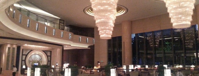 Shangri-La Hotel, Futian, Shenzhen is one of Lugares favoritos de Claudia.