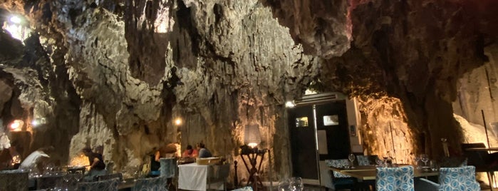 La Grotte is one of To Do.