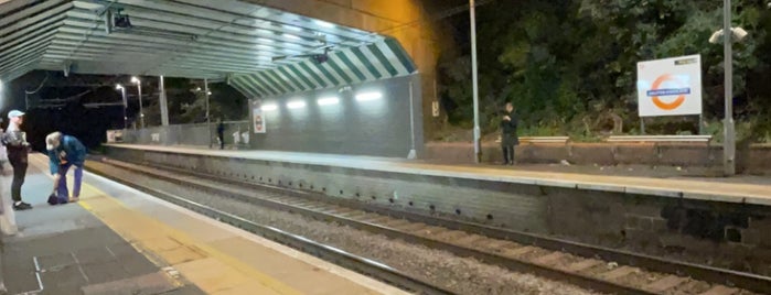 Dalston Kingsland Railway Station (DLK) is one of Burak’s Liked Places.