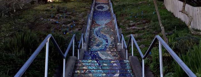 Golden Gate Heights Mosaic Stairway is one of Tempat yang Disimpan Rosie.