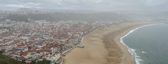 Praia da Nazaré is one of Portugal 🇵🇹.