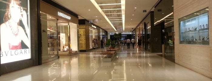 Shopping JK Iguatemi is one of S&P500.