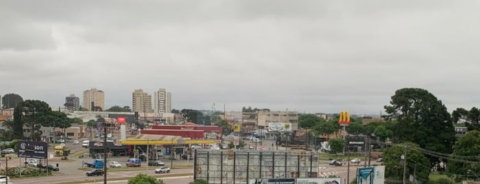 Bourbon Dom Ricardo Aeroporto Curitiba Business Hotel is one of Orte, die Alejandro gefallen.