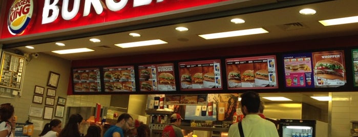 Burger King is one of สถานที่ที่ Kazım ถูกใจ.