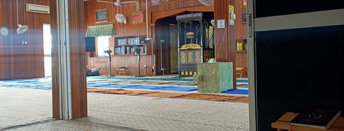 Masjid Jamek Jama'iyah is one of masjid.