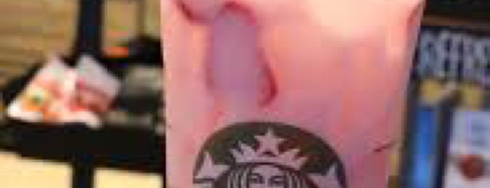 Starbucks is one of Locais curtidos por Shane.