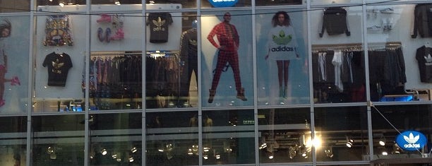 Adidas Originals Store is one of Locais curtidos por Shank.