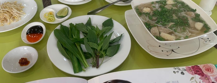 Hoa Đăng (Loving Hut) is one of VIETNAM.