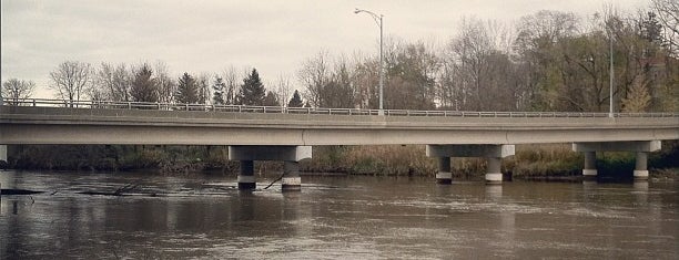 Grand River Landing is one of Lieux qui ont plu à Dan.