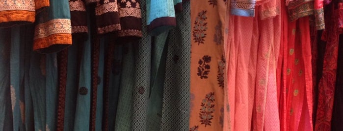 Khaadi is one of Place where I love to shop around.