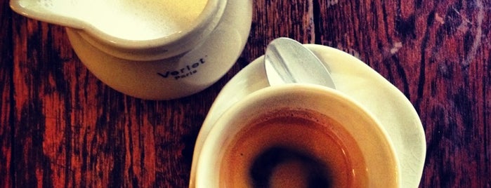 Cafés Verlet is one of Posti che sono piaciuti a Emily.