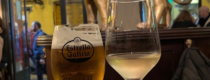 Taberna del León de Oro is one of good places.