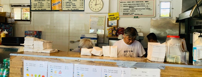 Mill's Hoagie Shop is one of Annieさんのお気に入りスポット.