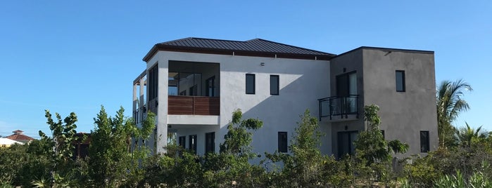 Windchaser Villas is one of Angel'in Beğendiği Mekanlar.