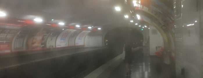 Métro Vaugirard [12] is one of Paris Metro.