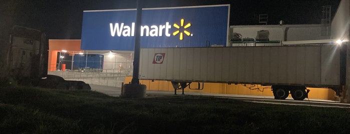 Walmart is one of Kevin : понравившиеся места.