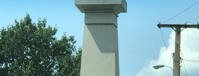 A.P. Hill Monument is one of Locais curtidos por Martin.